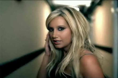 Ashley Tisdale Fotoğrafı