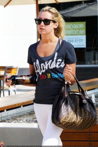 Ashley Tisdale Fotoğrafı