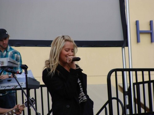 Ashley Tisdale Fotoğrafı