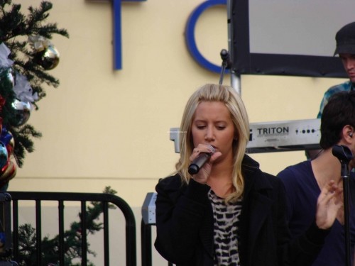 Ashley Tisdale Fotoğrafı