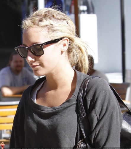 Ashley Tisdale Fotoğrafı