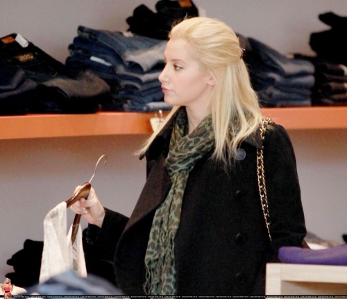 Ashley Tisdale Fotoğrafı