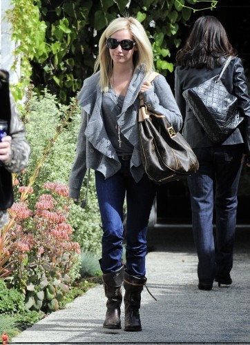 Ashley Tisdale Fotoğrafı