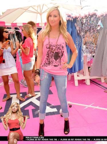 Ashley Tisdale Fotoğrafı
