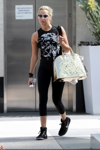 Ashley Tisdale Fotoğrafı