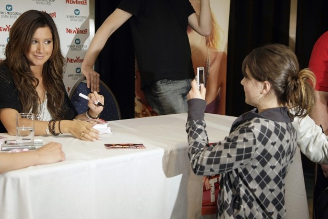 Ashley Tisdale Fotoğrafı