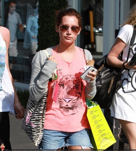 Ashley Tisdale Fotoğrafı