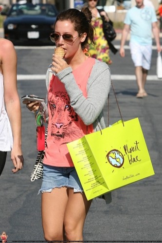 Ashley Tisdale Fotoğrafı