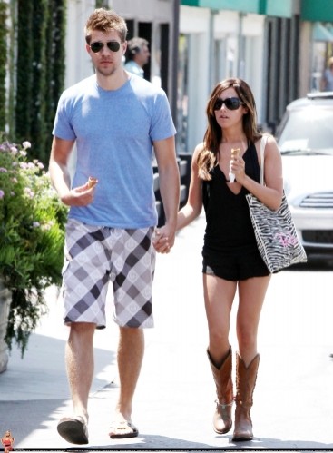 Ashley Tisdale Fotoğrafı