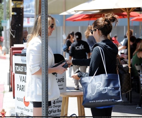 Ashley Tisdale Fotoğrafı