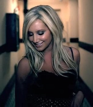 Ashley Tisdale Fotoğrafı