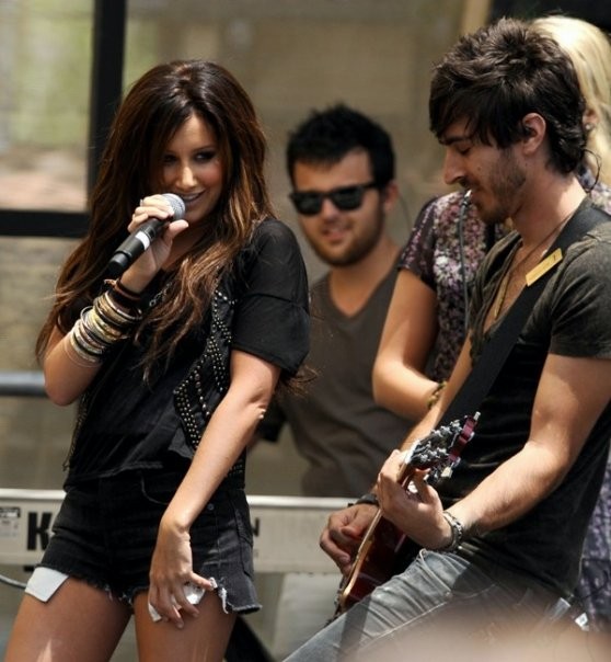 Ashley Tisdale Fotoğrafı
