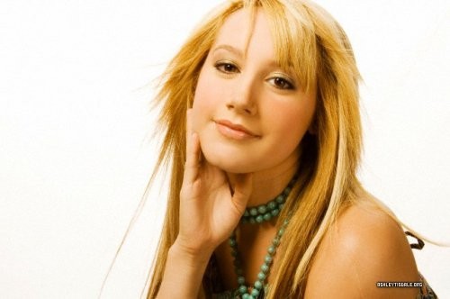 Ashley Tisdale Fotoğrafı