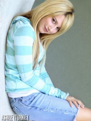 Ashley Tisdale Fotoğrafı