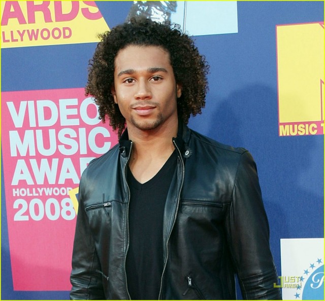 Corbin Bleu Fotoğrafı