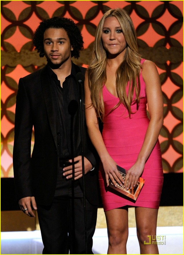 Corbin Bleu Fotoğrafı