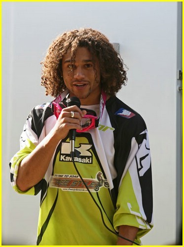 Corbin Bleu Fotoğrafı