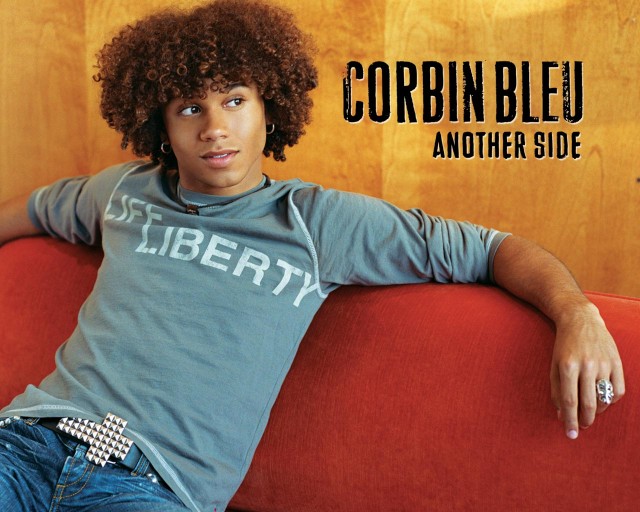 Corbin Bleu Fotoğrafı