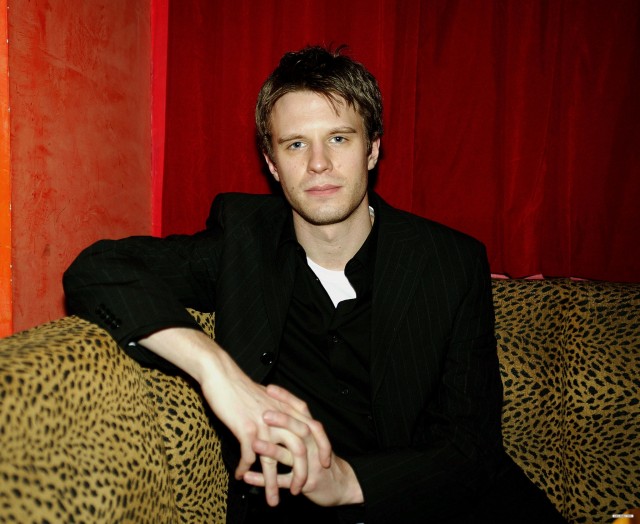 Luke Mably Fotoğrafı