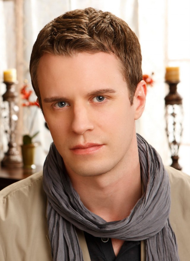 Luke Mably Fotoğrafı