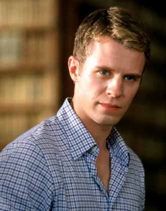 Luke Mably Fotoğrafı
