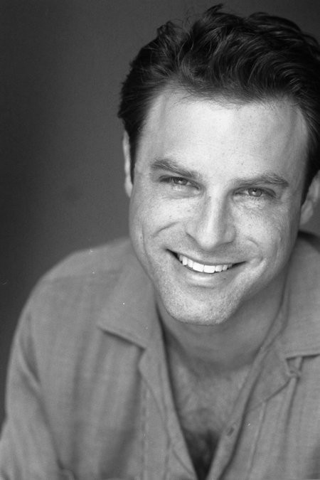 Tony Crane fotoğrafı