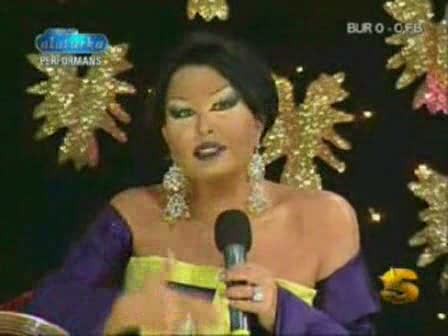 Bülent Ersoy fotoğrafı