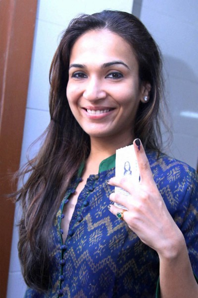 Soundarya Rajinikanth fotoğrafı