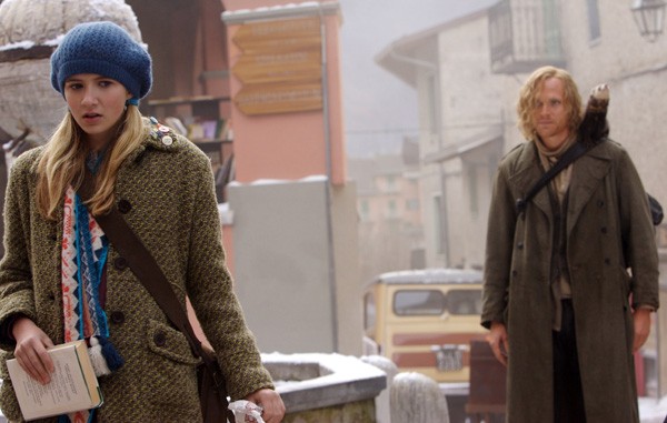 Eliza Bennett Fotoğrafı