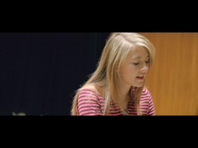 Eliza Bennett Fotoğrafı