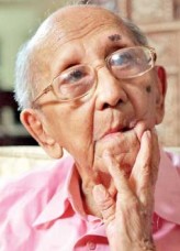 Lester James Peries fotoğrafı