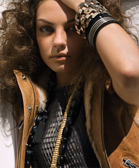 Mila Kunis Fotoğrafı