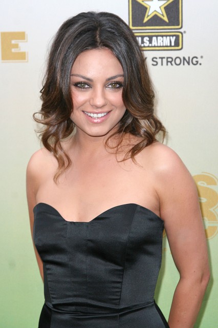 Mila Kunis Fotoğrafı