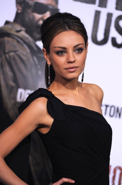 Mila Kunis Fotoğrafı