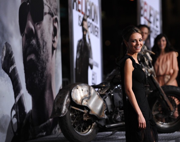 Mila Kunis Fotoğrafı