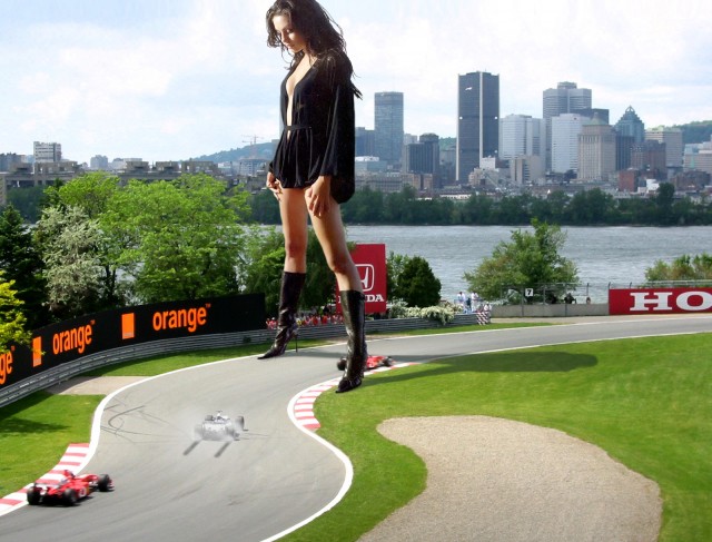 Mila Kunis Fotoğrafı