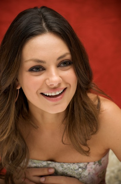 Mila Kunis Fotoğrafı