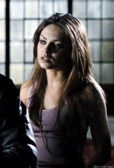 Mila Kunis Fotoğrafı