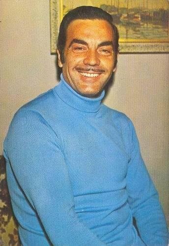 Ayhan Işık Fotoğrafı