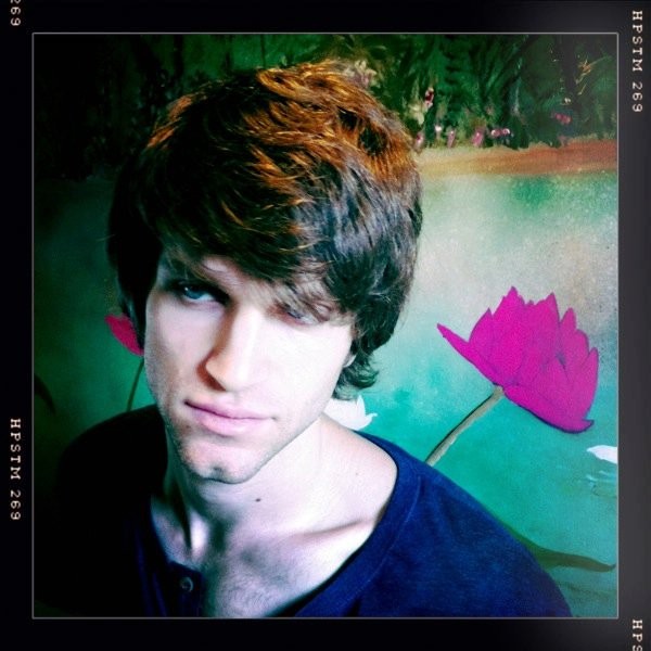 Keegan Allen Fotoğrafı