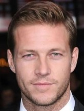 Luke Bracey fotoğrafı