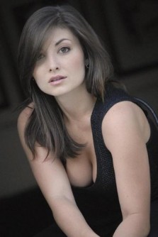 Ashton Leigh Fotoğrafı