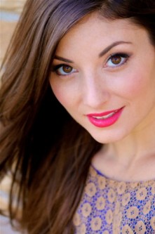 Ashton Leigh Fotoğrafı