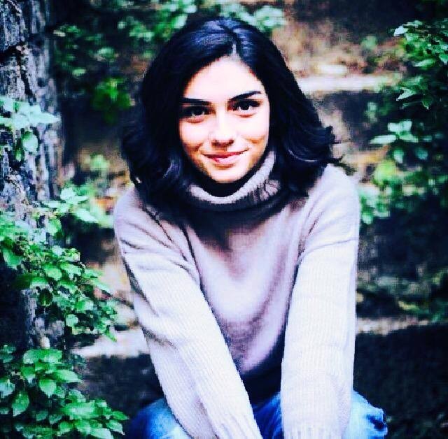 Hazar Ergüçlü Fotoğrafı