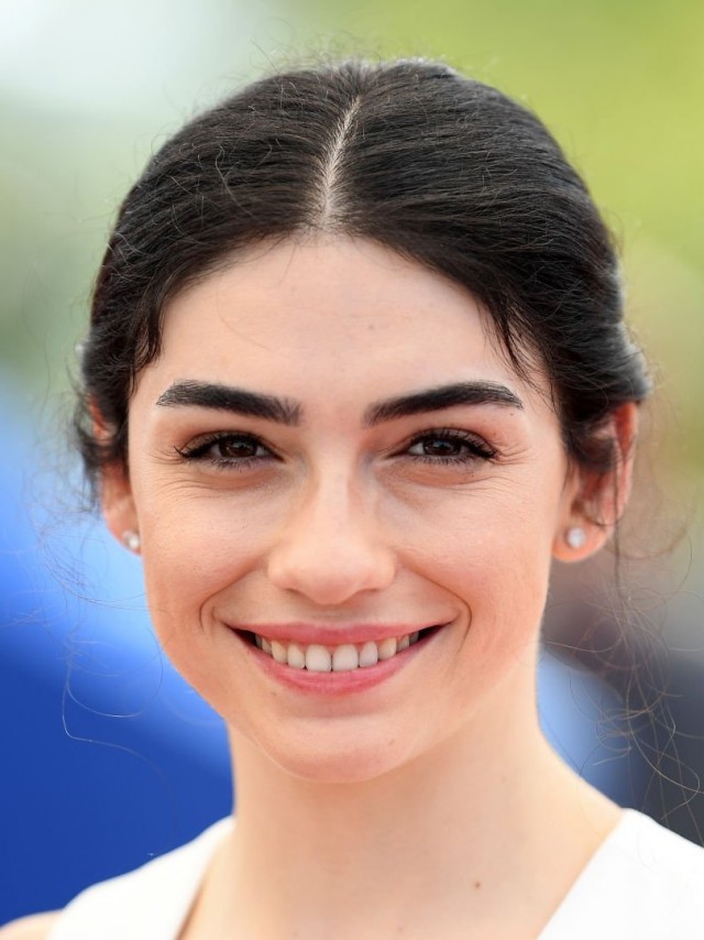 Hazar Ergüçlü fotoğrafı