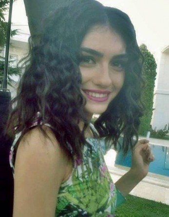 Hazar Ergüçlü Fotoğrafı