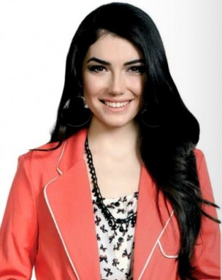 Hazar Ergüçlü Fotoğrafı