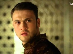 Aras Bulut İynemli Fotoğrafı