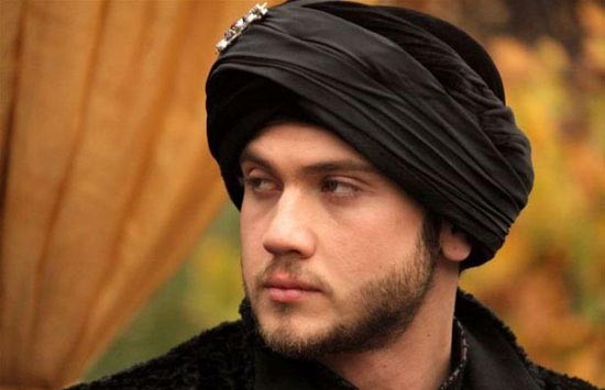 Aras Bulut İynemli Fotoğrafı