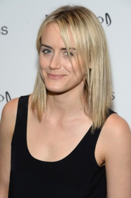 Taylor Schilling Fotoğrafı
